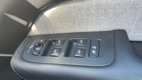 Used Volvo XC60 2023 for sale - 75380913: Photo 26
