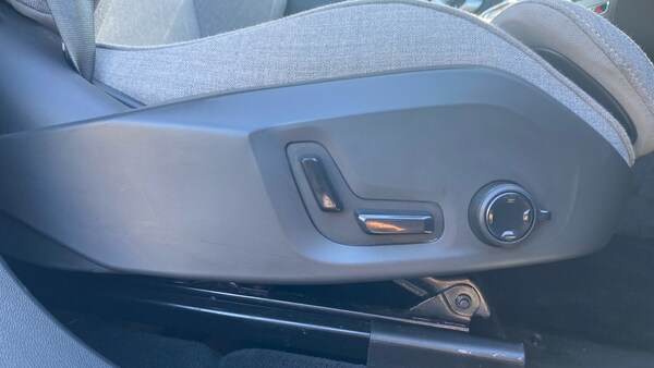 Used Volvo XC60 2023 for sale - 75380913: Photo 40