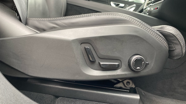 Used Volvo XC60 2021 for sale - 75584608: Photo 39