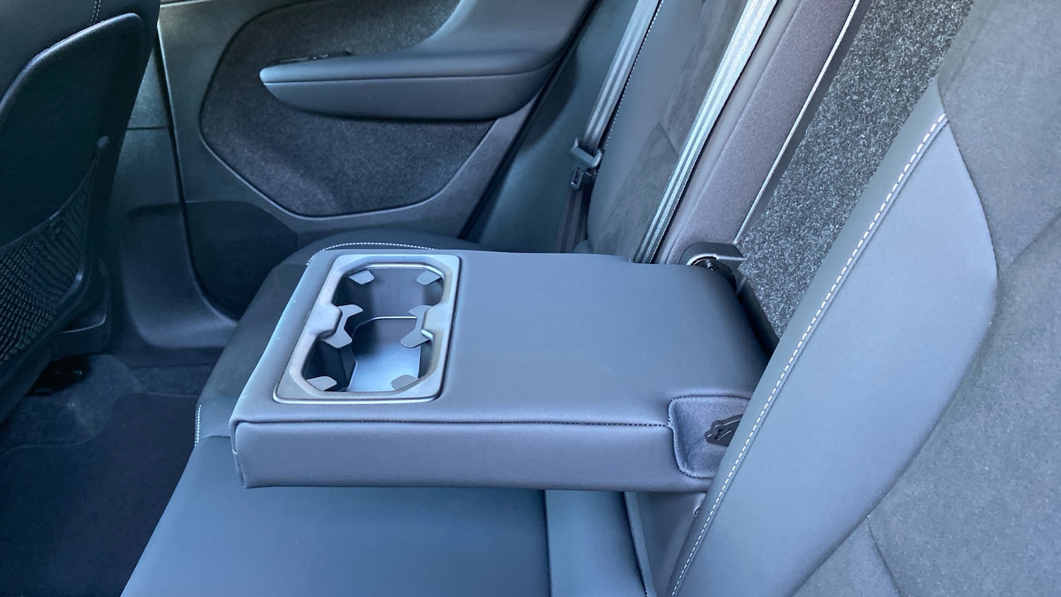 Used Volvo XC40 2024 for sale - 77544589: Photo 34