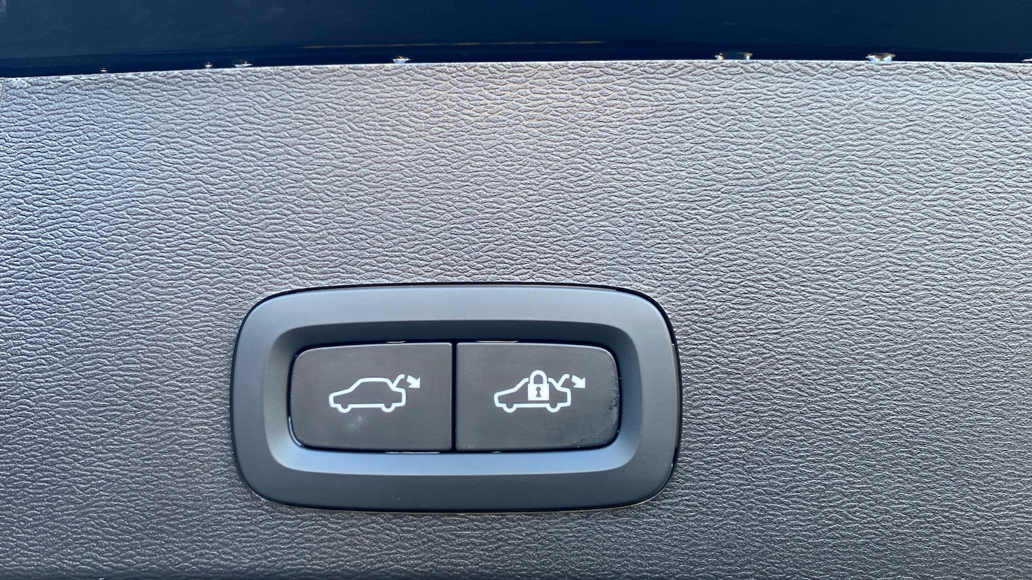 Used Volvo XC40 2024 for sale - 77544589: Photo 35