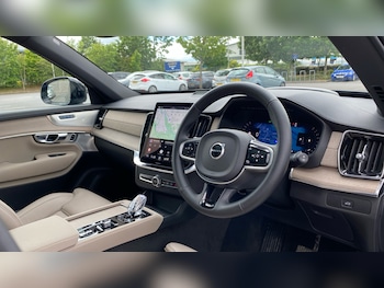 Used Volvo XC90 2025 for sale - 78485769: Photo