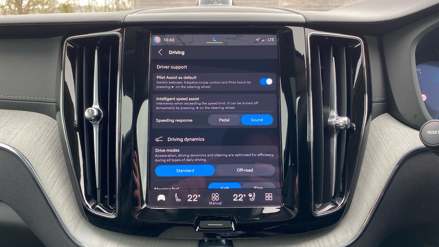 Used Volvo XC60 2025 for sale - 77651016: Photo 17