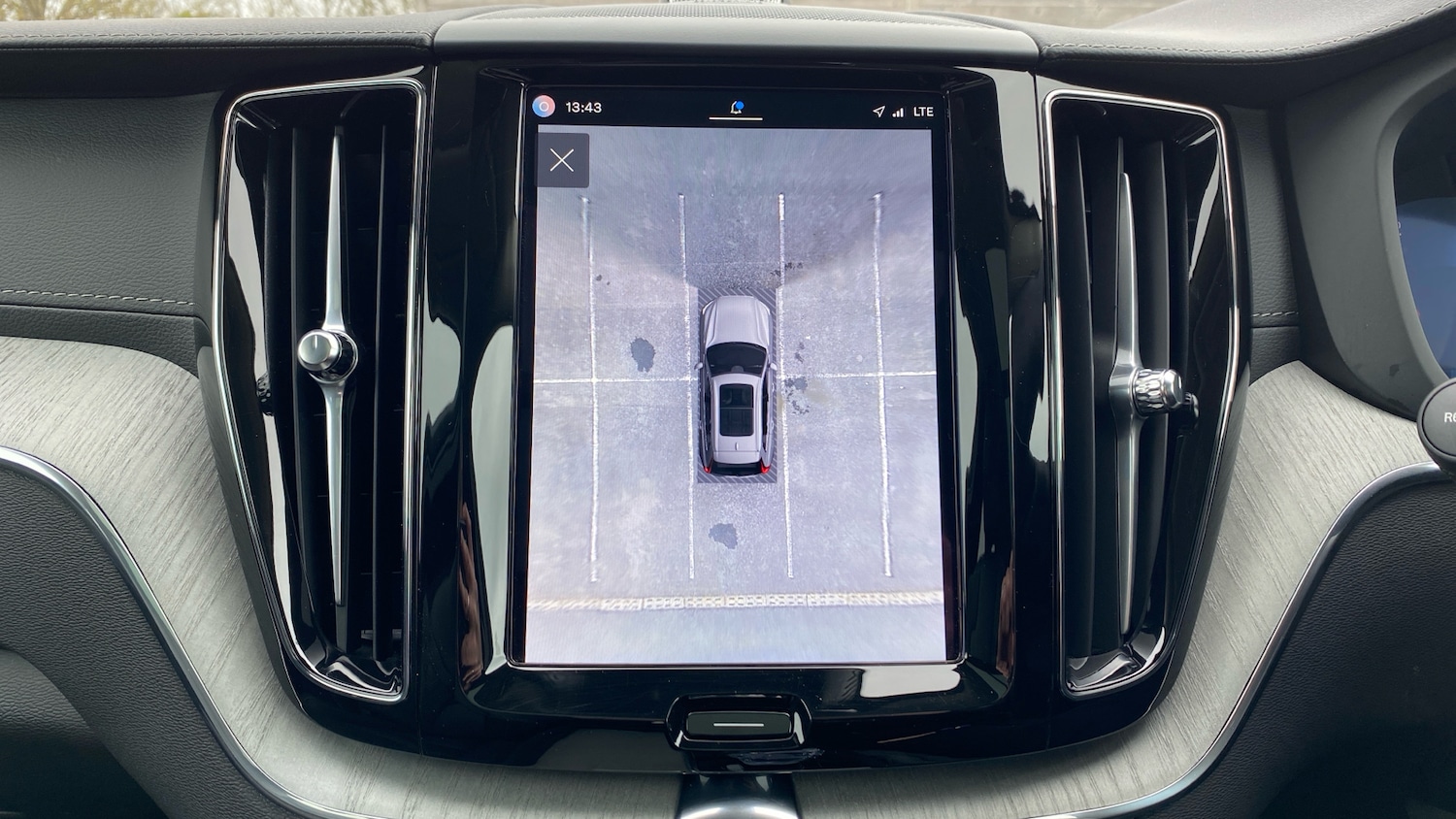 Used Volvo XC60 2025 for sale - 77651016: Photo 25