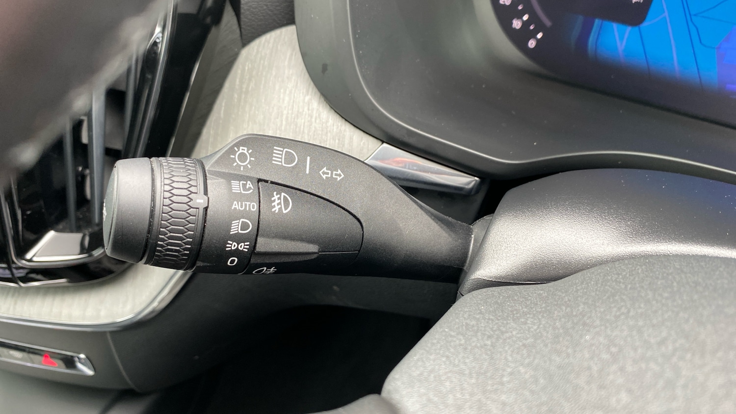 Used Volvo XC60 2025 for sale - 77651016: Photo 33