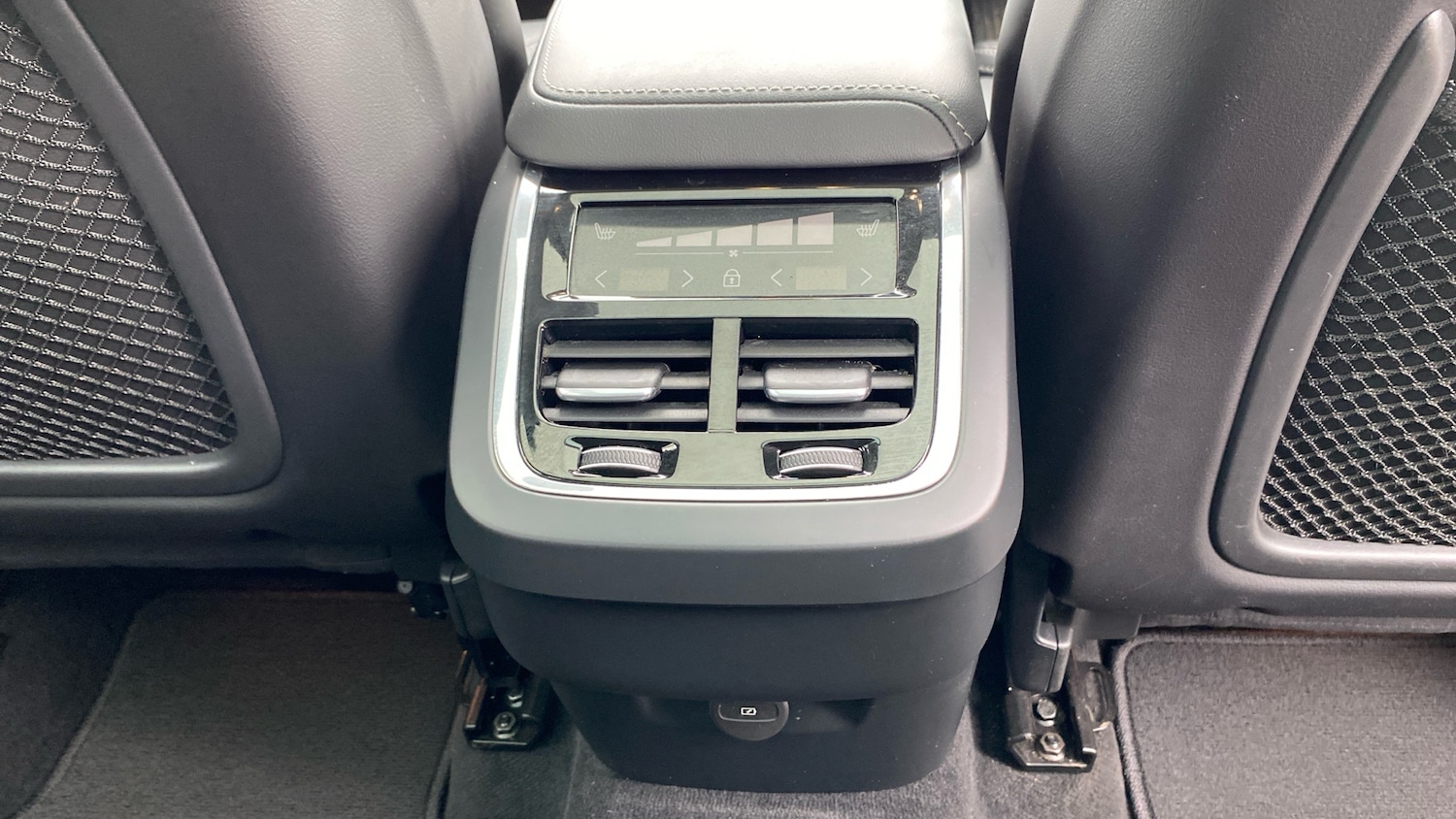 Used Volvo XC60 2025 for sale - 77651016: Photo 38