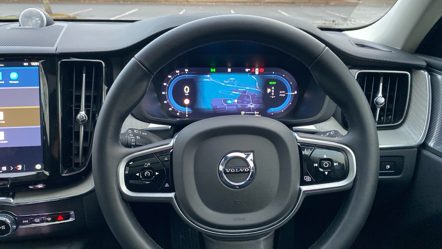 Used Volvo XC60 2025 for sale - 76738661: Photo 10