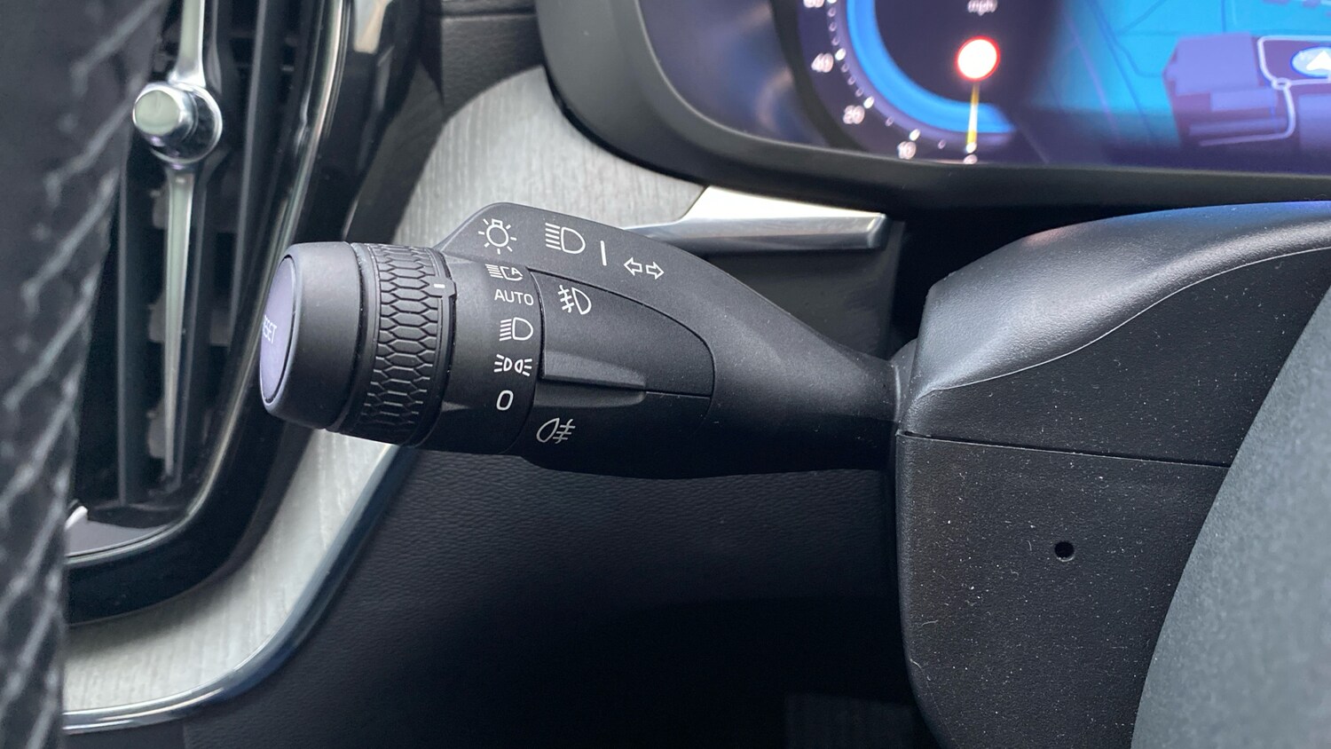 Used Volvo XC60 2025 for sale - 76738661: Photo 16