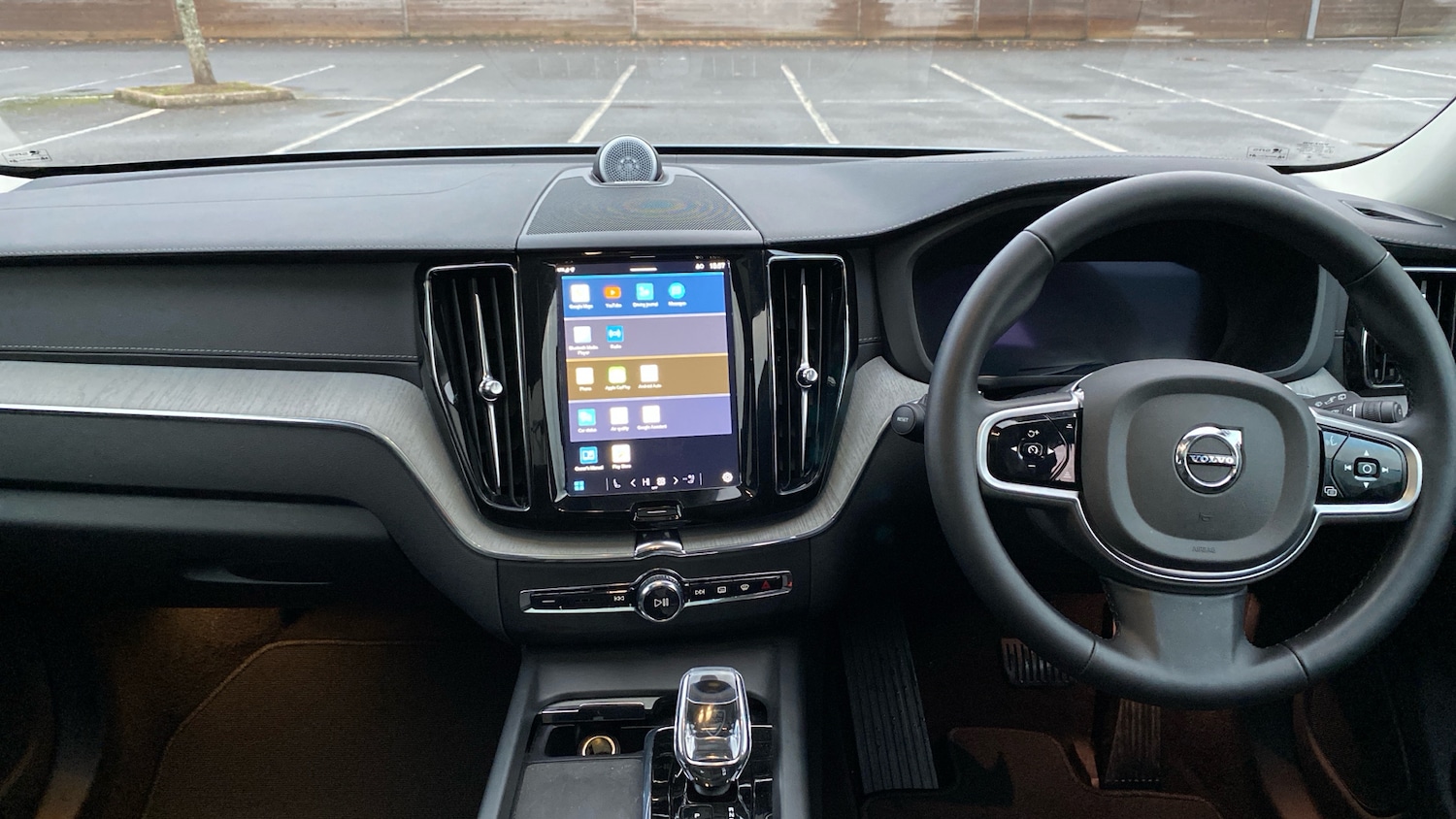 Used Volvo XC60 2025 for sale - 76738661: Photo 5