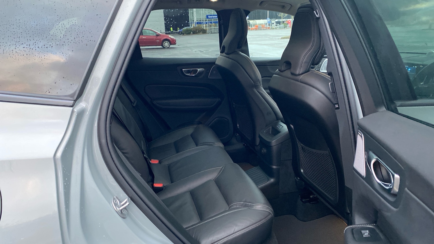 Used Volvo XC60 2025 for sale - 76738661: Photo 6