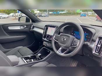 Used Volvo XC40 2025 for sale - 79364992: Photo