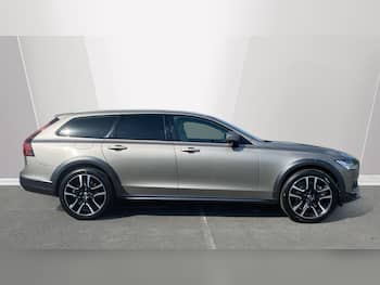 Used Volvo V90 2021 for sale - 79512919: Photo