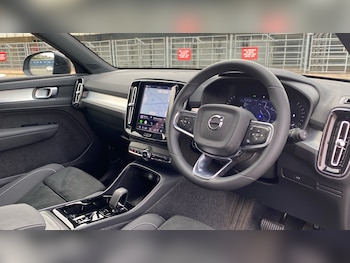 Used Volvo XC40 2025 for sale - 78286794: Photo