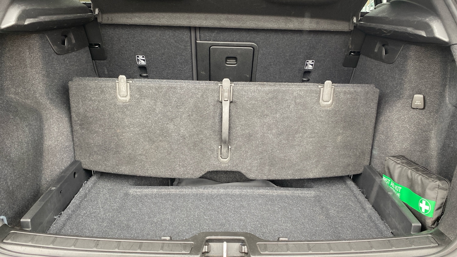 Used Volvo XC40 2022 for sale - 76653265: Photo 29