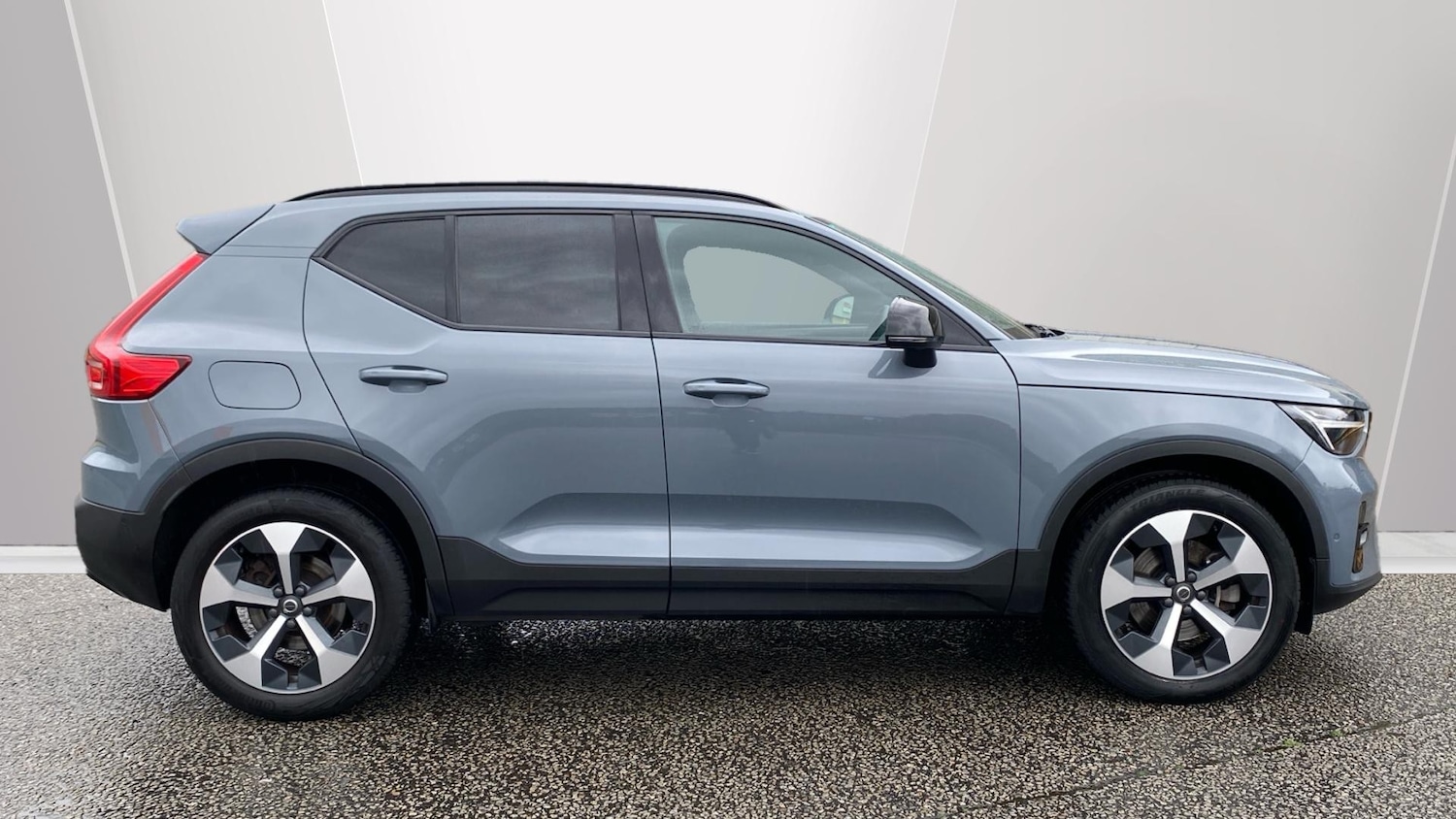 Used Volvo XC40 2022 for sale - 76653265: Photo 3