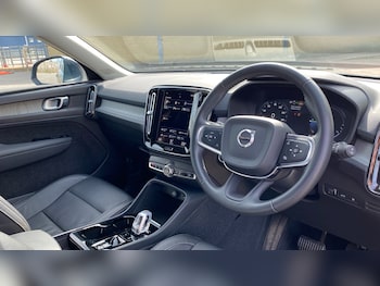 Used Volvo XC40 2022 for sale - 78392330: Photo