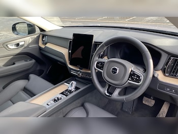 Used Volvo XC60 2025 for sale - 77489902: Photo
