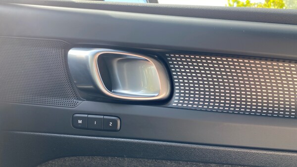 Used Volvo XC40 2025 for sale - 76025796: Photo 15