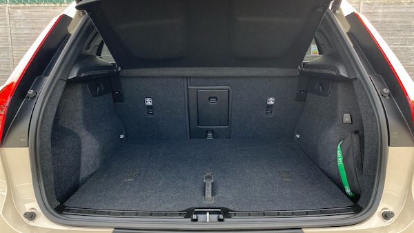Used Volvo XC40 2025 for sale - 76025796: Photo 17