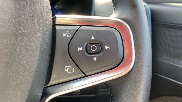 Used Volvo XC40 2025 for sale - 76025796: Photo 19