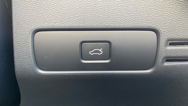 Used Volvo XC40 2025 for sale - 76025796: Photo 38