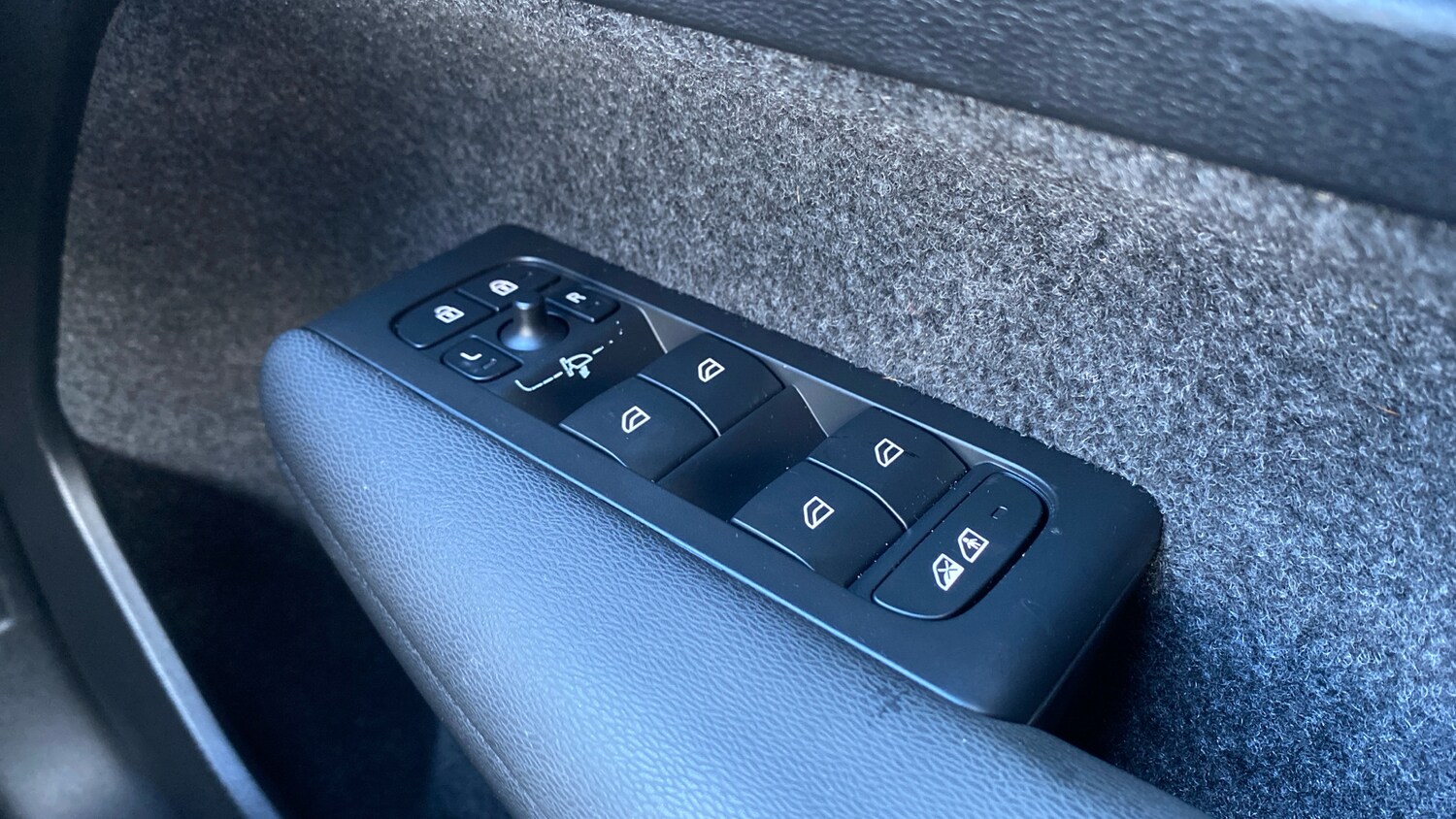 Used Volvo XC40 2022 for sale - 77342531: Photo 20