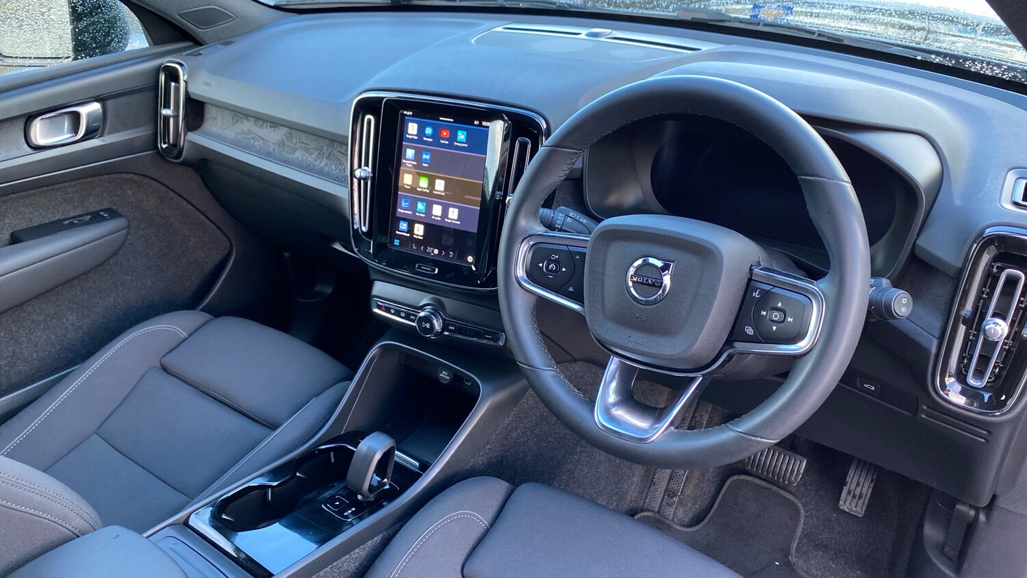 Used Volvo XC40 2022 for sale - 77342531: Photo 4