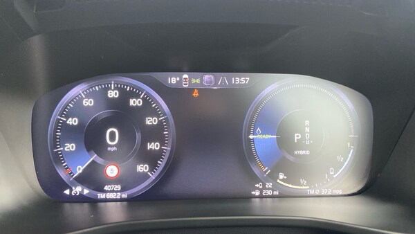 Used Volvo XC40 2023 for sale - 75526441: Photo 11