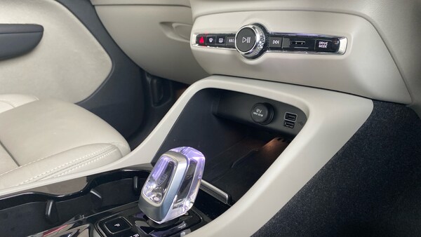 Used Volvo XC40 2023 for sale - 75526441: Photo 14