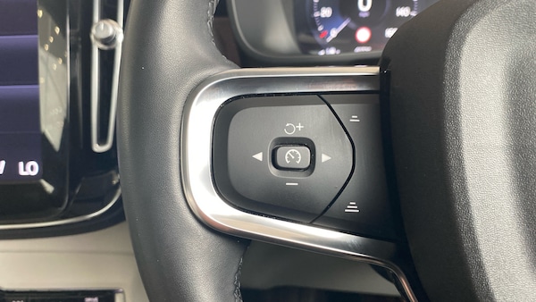 Used Volvo XC40 2023 for sale - 75526441: Photo 18
