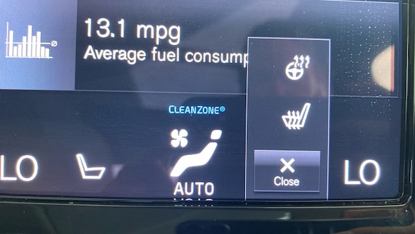 Used Volvo XC40 2023 for sale - 75526441: Photo 31