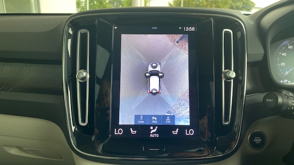 Used Volvo XC40 2023 for sale - 75526441: Photo 33