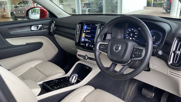 Used Volvo XC40 2023 for sale - 75526441: Photo 5