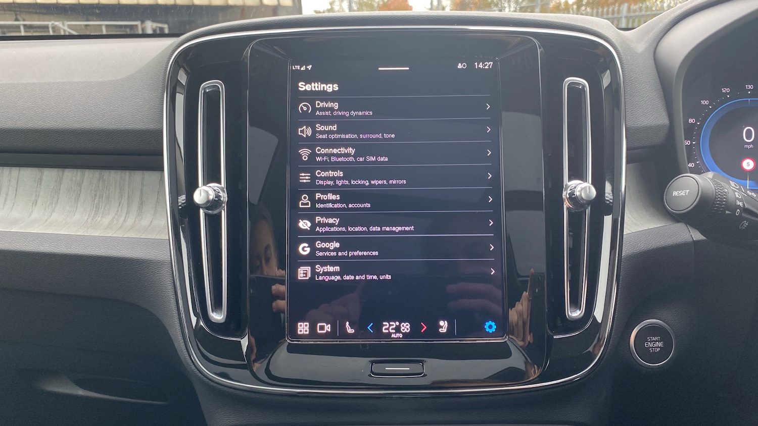 Used Volvo XC40 2024 for sale - 76653277: Photo 34