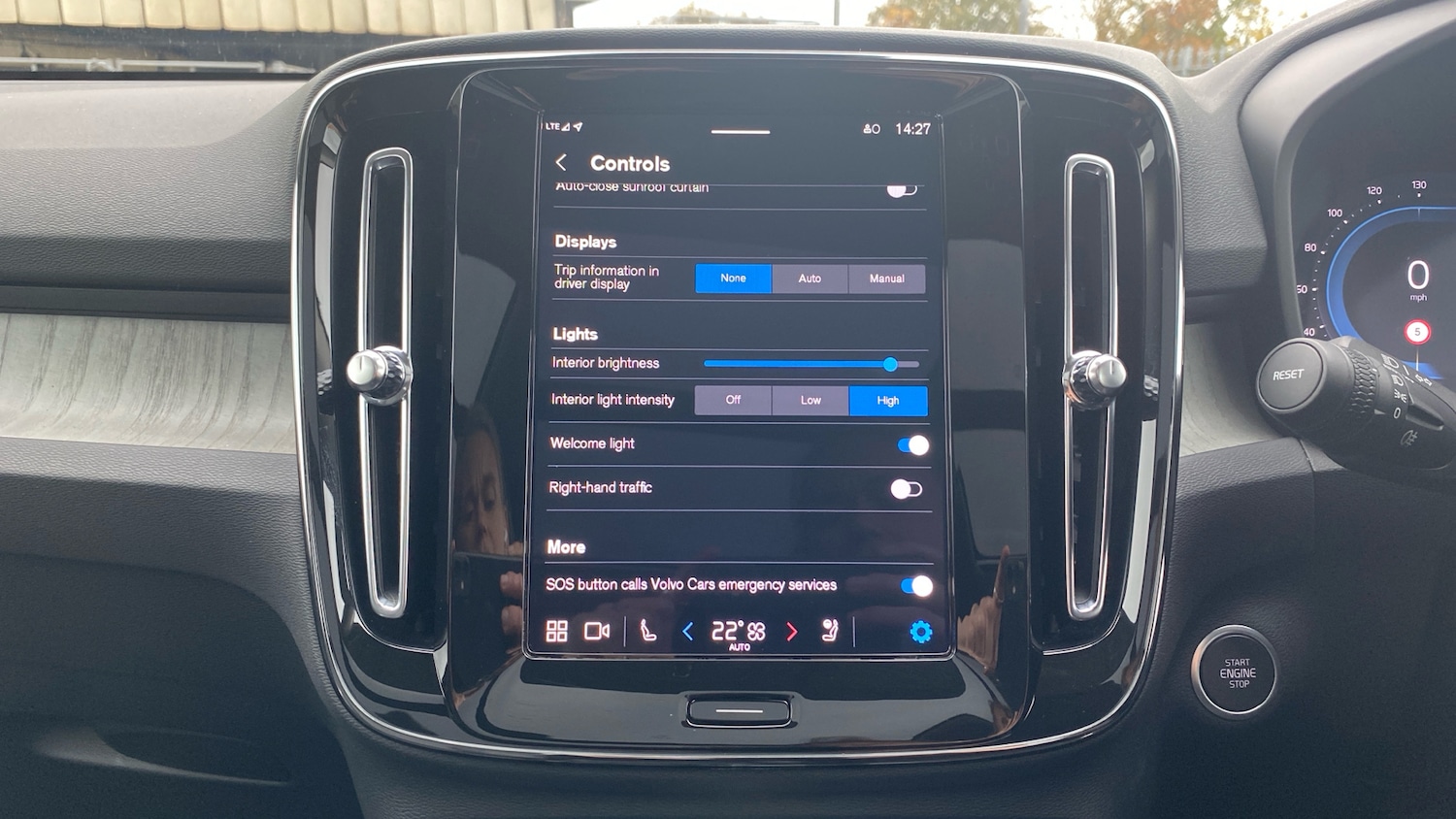 Used Volvo XC40 2024 for sale - 76653277: Photo 39