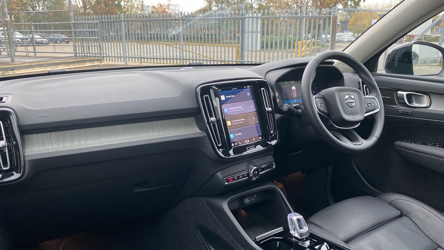 Used Volvo XC40 2024 for sale - 76653277: Photo 4