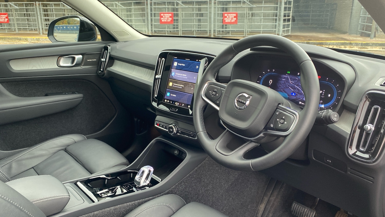 Used Volvo XC40 2024 for sale - 76653277: Photo 5