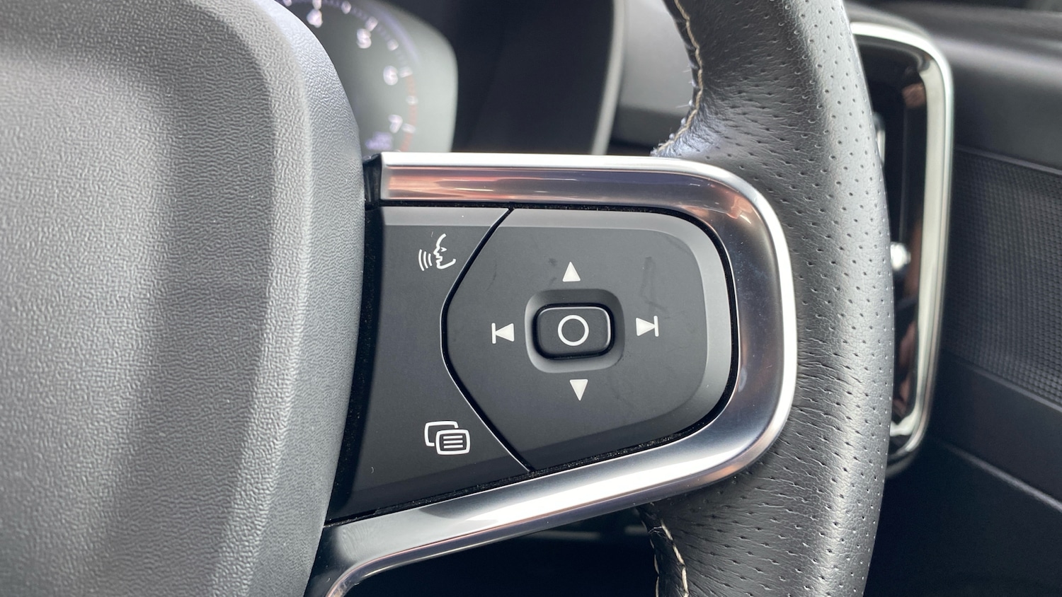 Used Volvo XC40 2020 for sale - 76653281: Photo 17