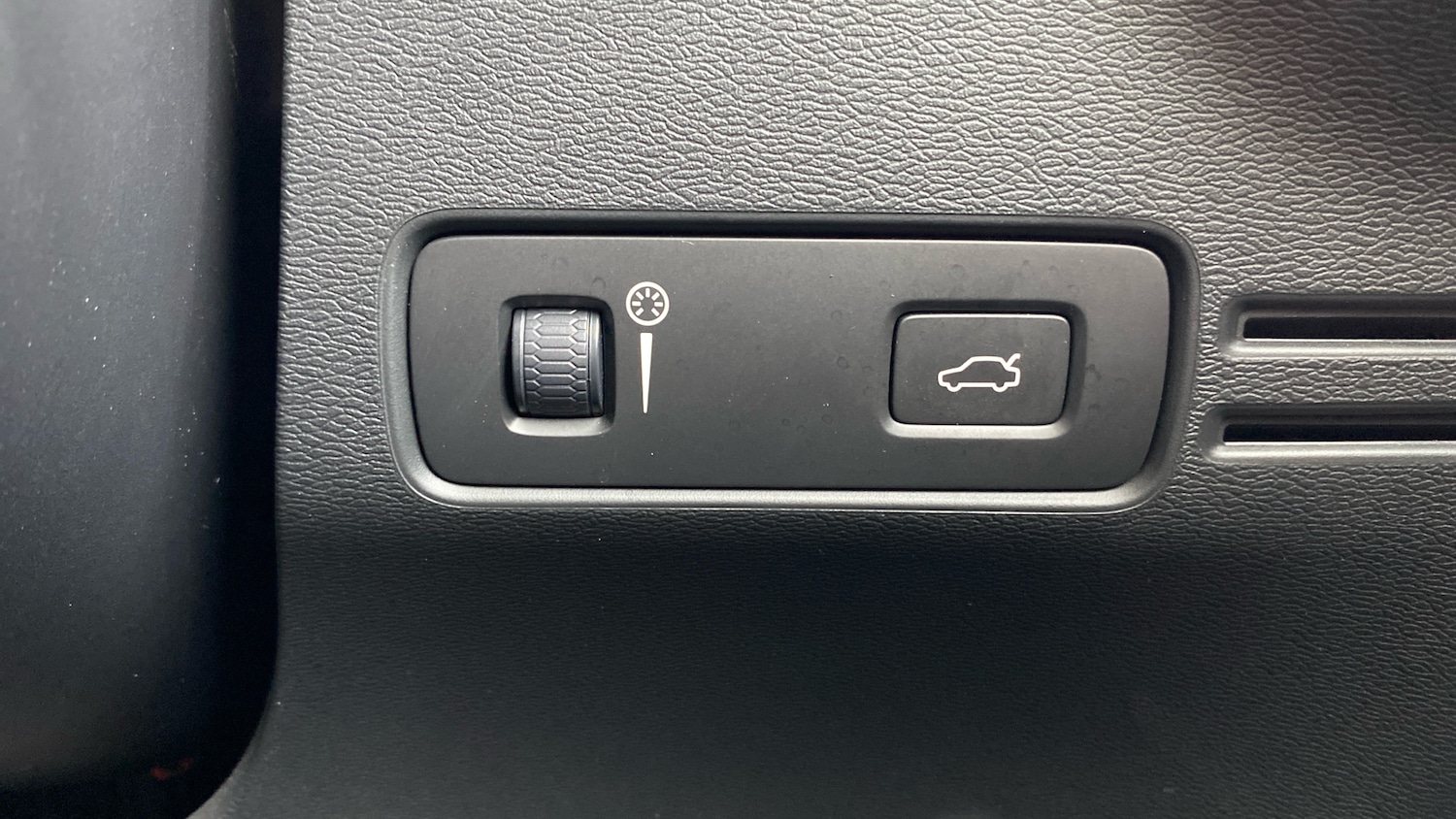 Used Volvo XC40 2020 for sale - 76653281: Photo 20