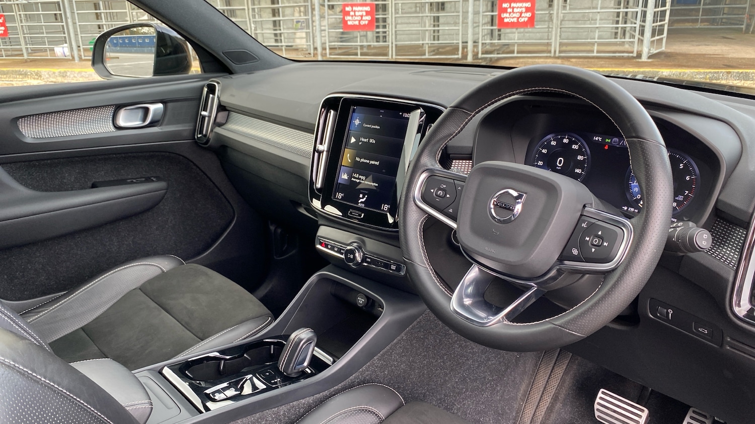 Used Volvo XC40 2020 for sale - 76653281: Photo 4