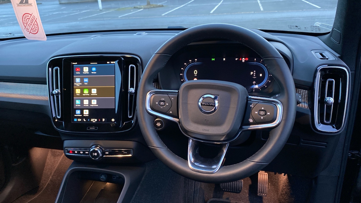 Used Volvo XC40 2024 for sale - 76722711: Photo 10