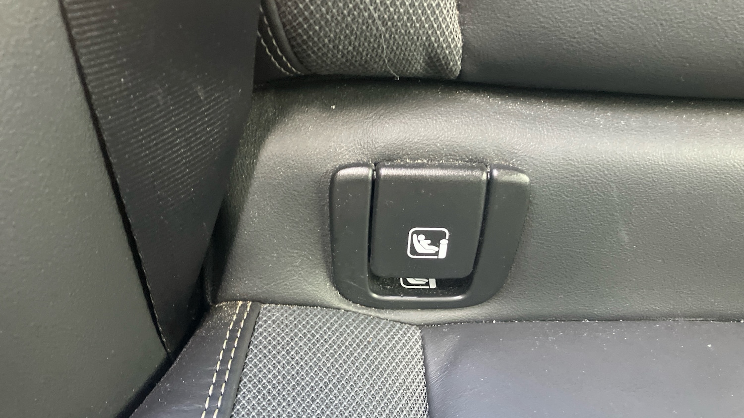 Used Volvo XC60 2022 for sale - 76653212: Photo 31