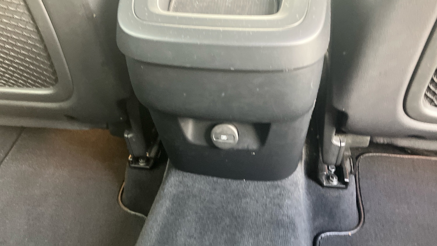 Used Volvo XC60 2022 for sale - 76653212: Photo 33