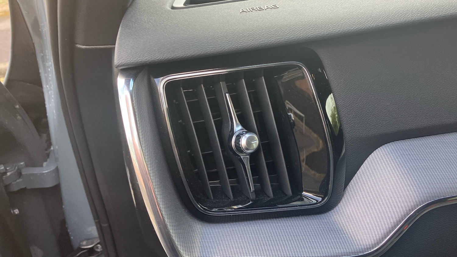 Used Volvo XC60 2022 for sale - 76653212: Photo 35