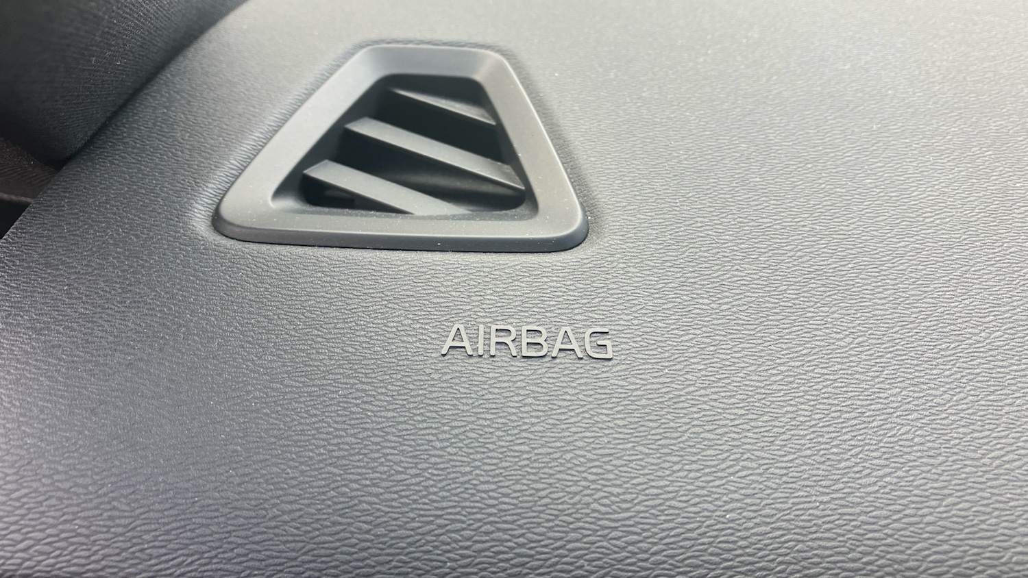 Used Volvo XC60 2022 for sale - 76653212: Photo 36