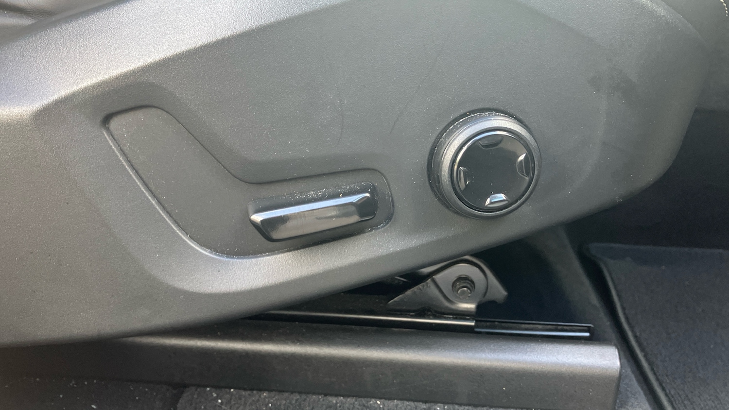 Used Volvo XC60 2022 for sale - 76653212: Photo 40