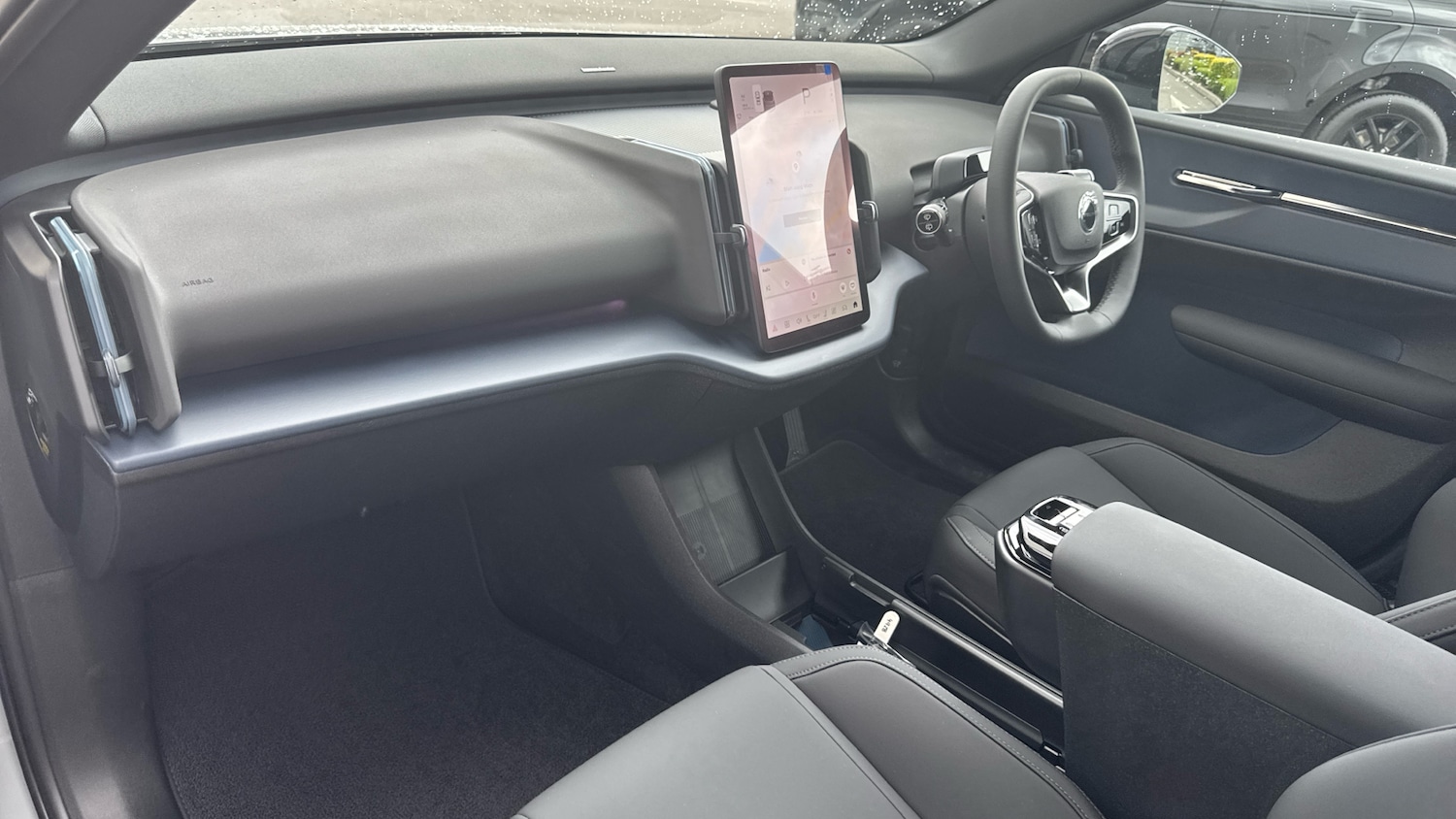 Used Volvo EX30 2025 for sale - 77570539: Photo 4