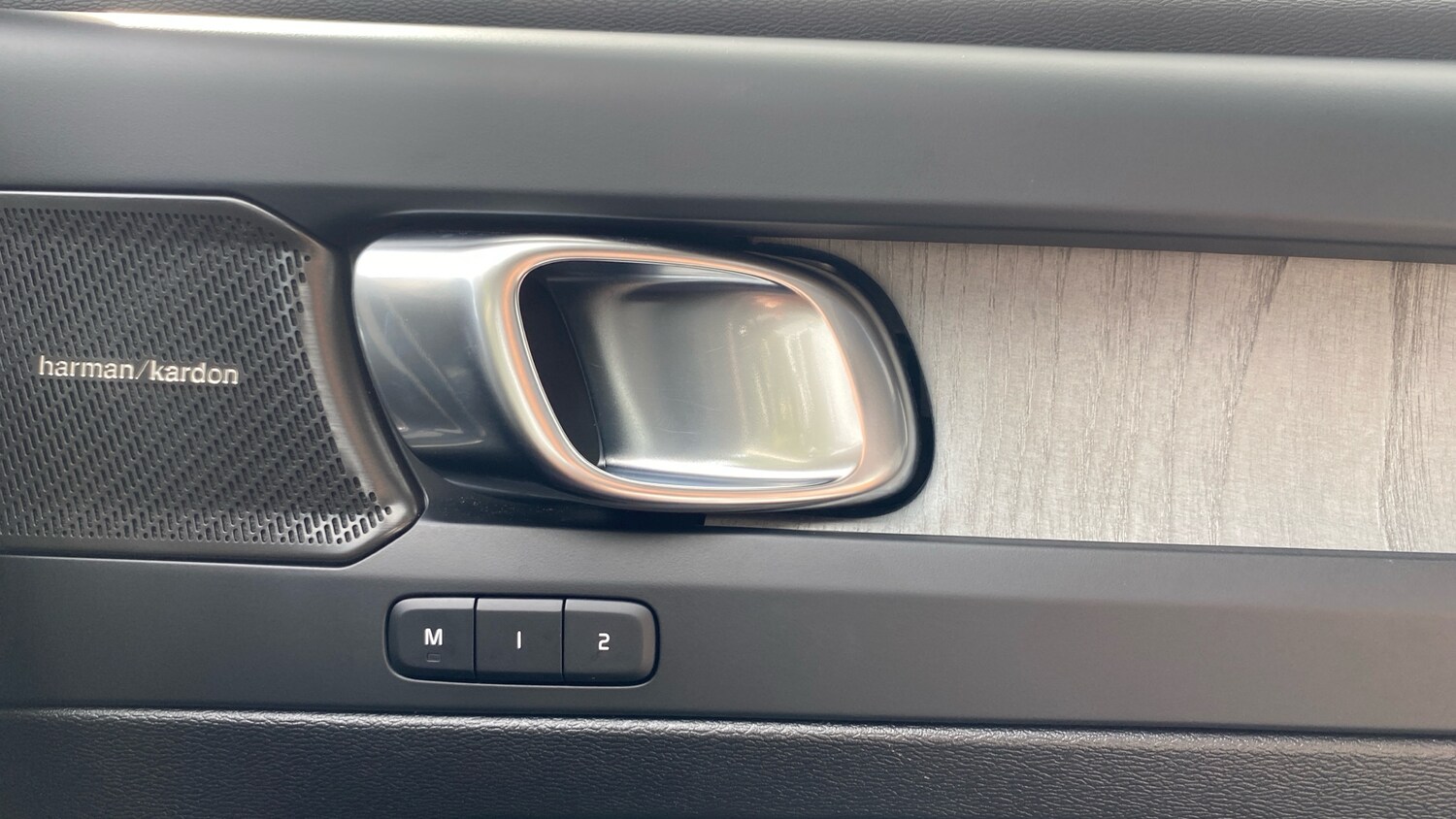 Used Volvo XC40 2025 for sale - 76006683: Photo 15