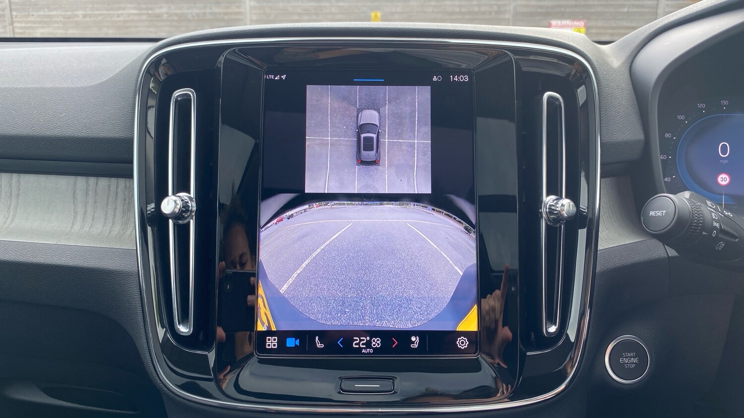 Used Volvo XC40 2025 for sale - 76006683: Photo 30