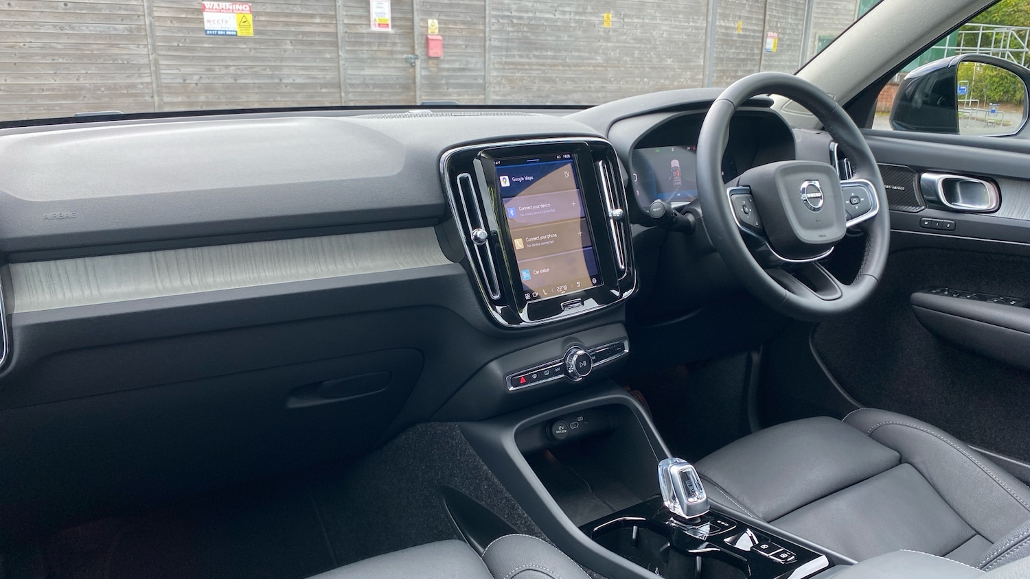 Used Volvo XC40 2025 for sale - 76006683: Photo 4